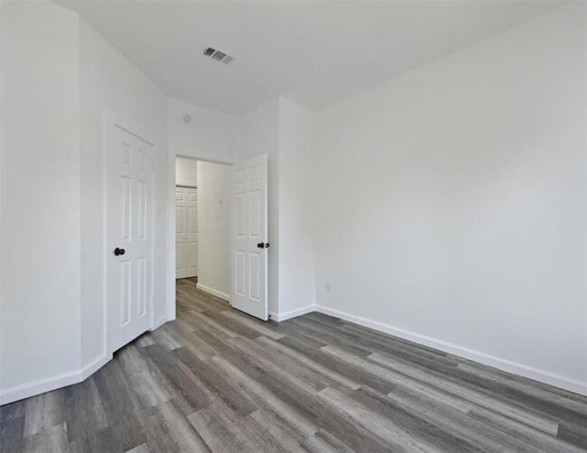 Building Photo - 9508 Kempler Dr