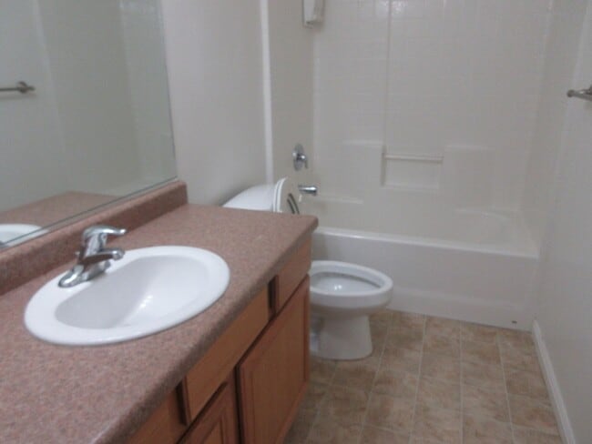 Building Photo - 917 S Laurie Ln