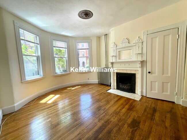 Primary Photo - 50 Saint Germain St