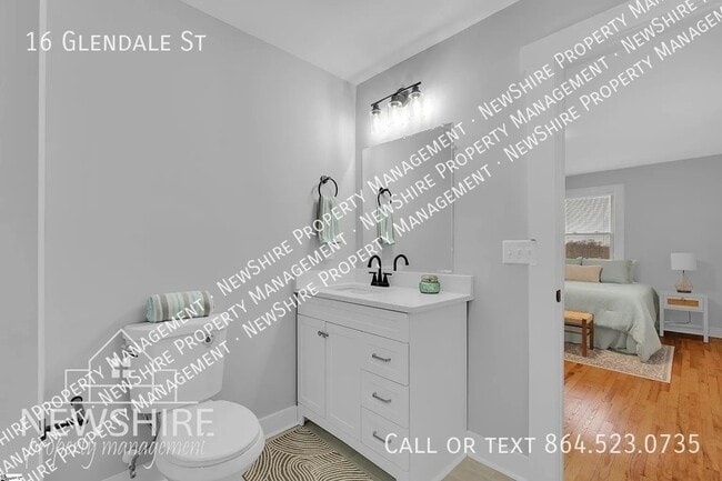 Building Photo - 16 Glendale St