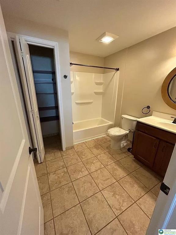 Building Photo - 528 N New St