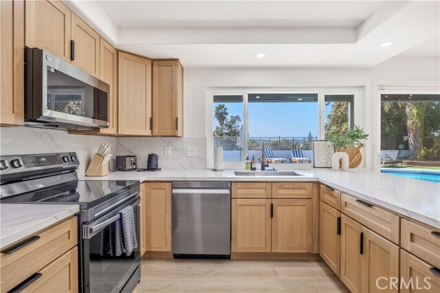 Building Photo - 25266 Pacifica Ave