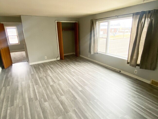 Building Photo - 1704 Merrill Ave