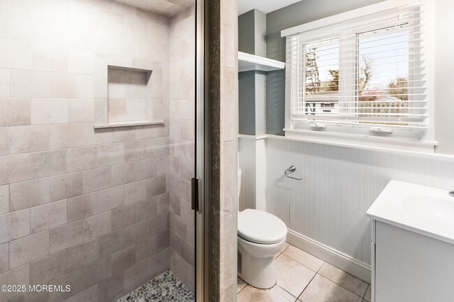 Building Photo - 1310 Rue Mirador