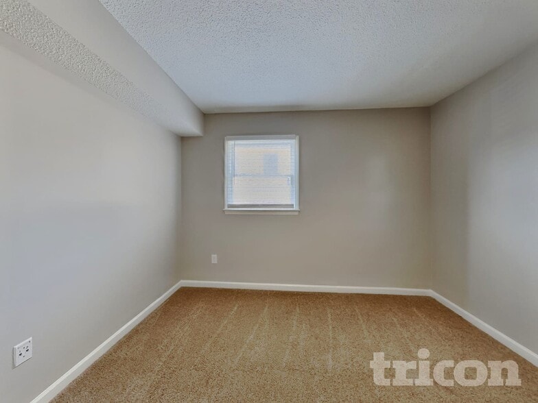 Building Photo - 411 Mt Olive Dr