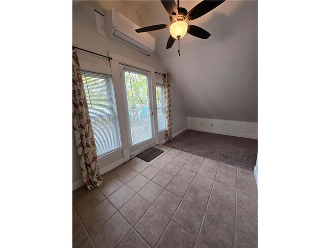 Building Photo - 1712 W 31st St