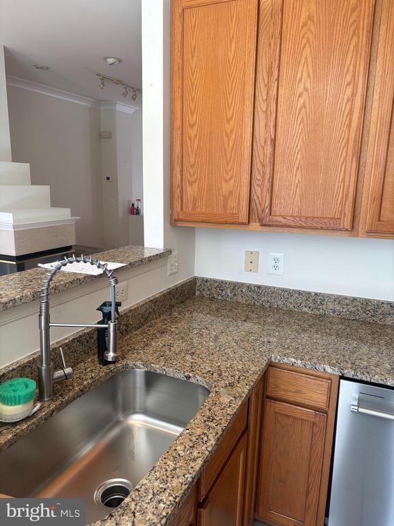 Building Photo - 1225 Wild Hawthorn Way