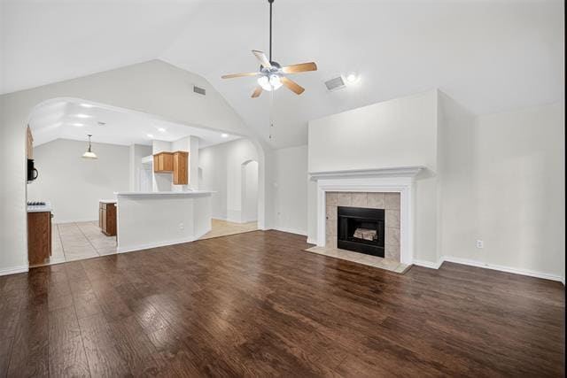 Building Photo - 2408 Barranca Way