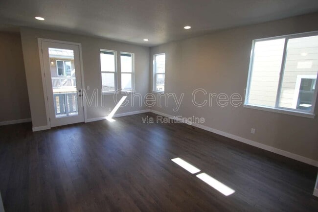 Building Photo - 2406 S Troy Ct