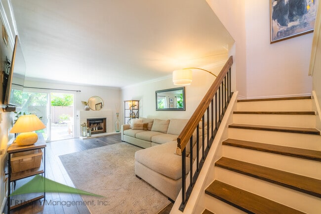 Building Photo - 2991 Lexington Cir