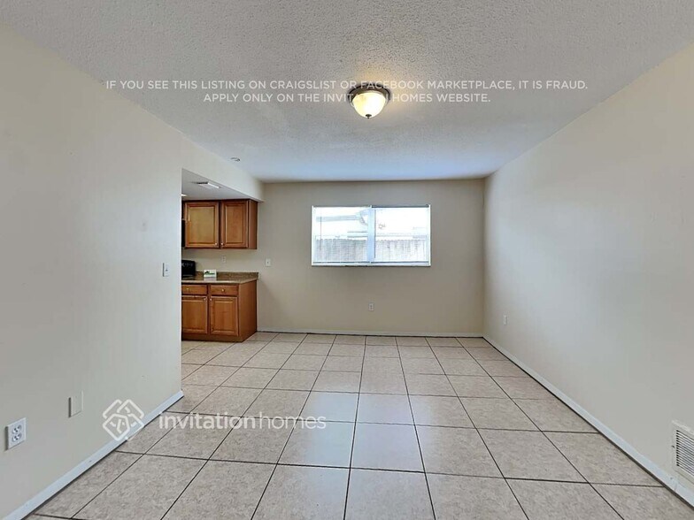 Building Photo - 1170 Brook Dr W
