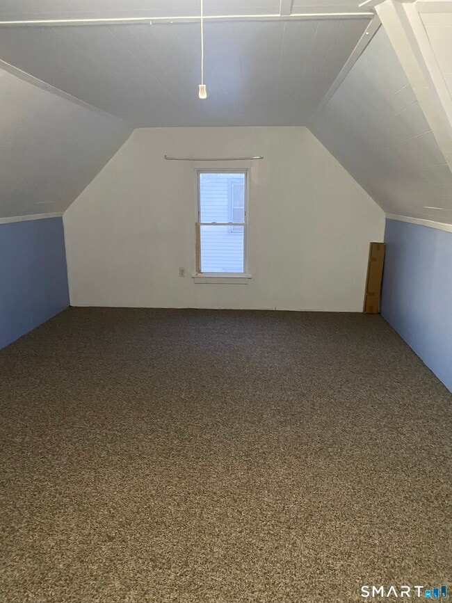 Building Photo - 57 Vine St