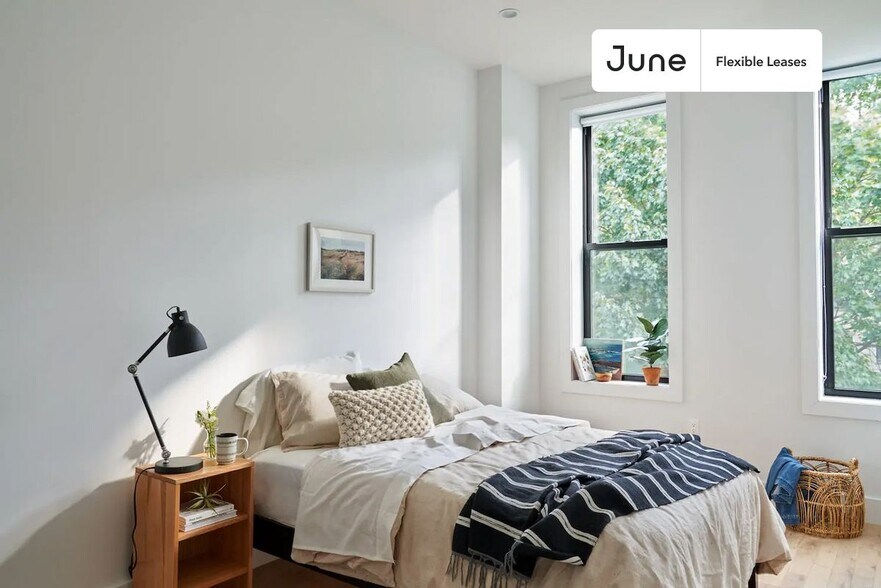 Building Photo - Prime ROOM at The Hancock House