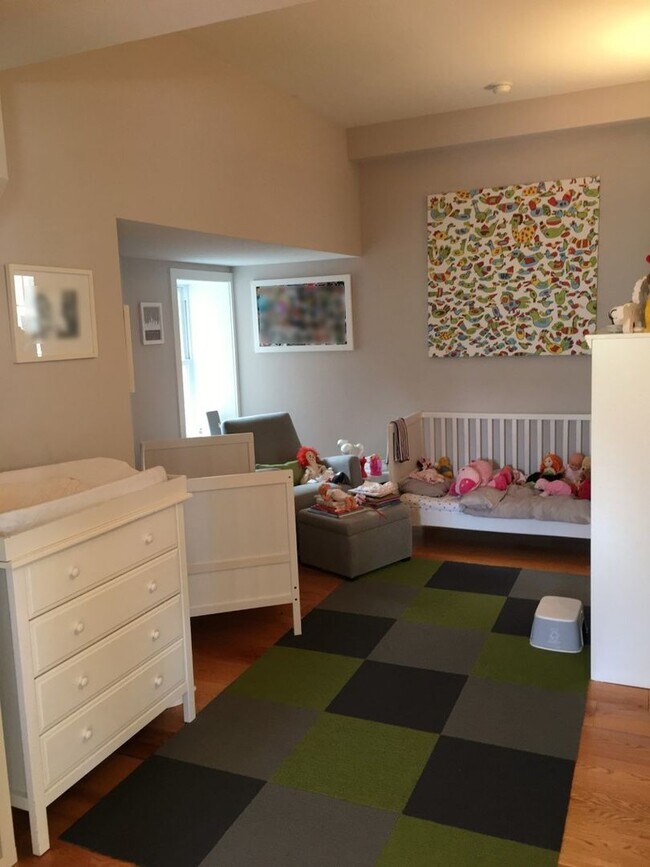 Building Photo - 116 S 20th St