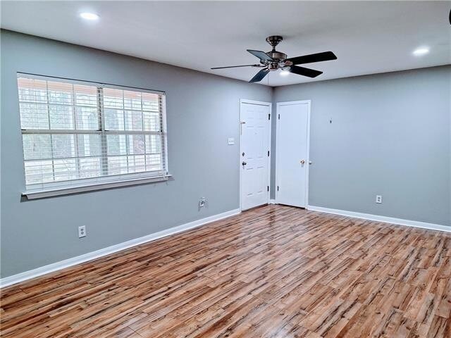 Building Photo - 26367 Sunrise Lake Dr