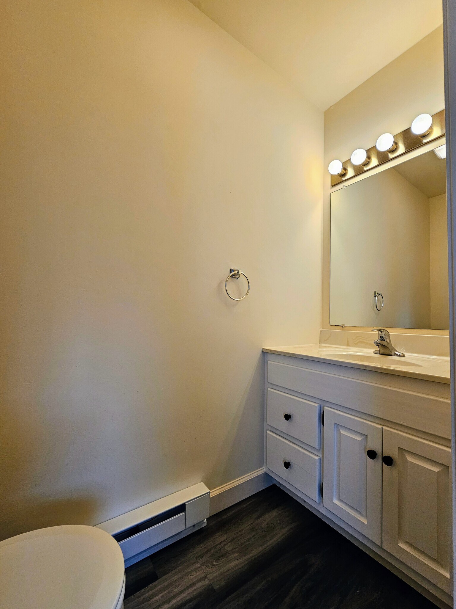 Building Photo - 396 Cardinal Rd