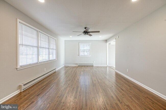 Building Photo - 123 Thies Rd