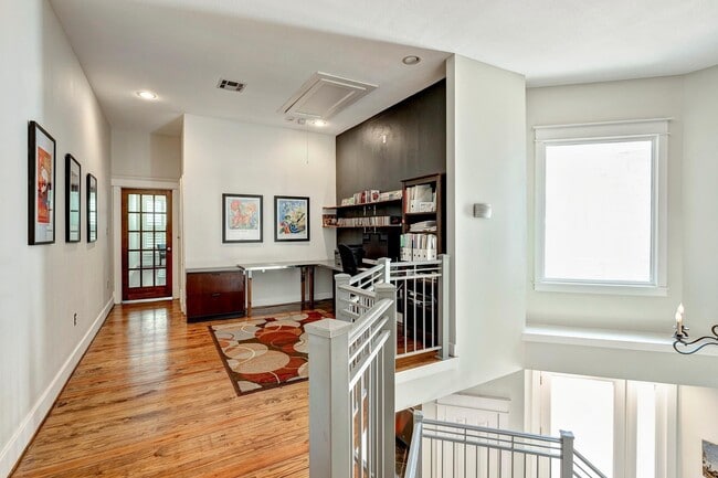 Building Photo - 511 W 22nd St