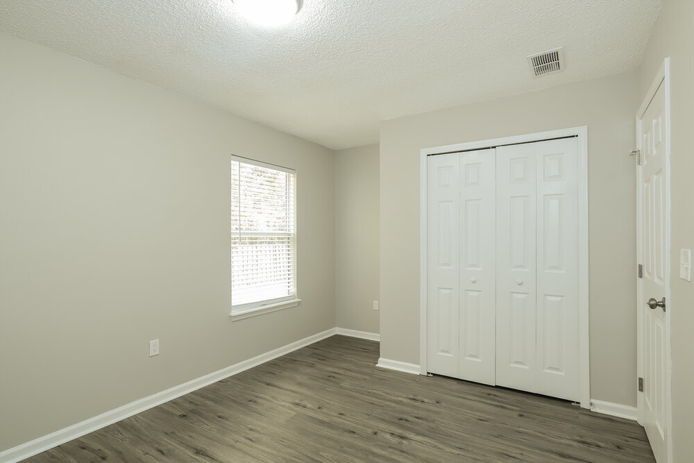 Building Photo - 13517 Ashford Wood Ct E