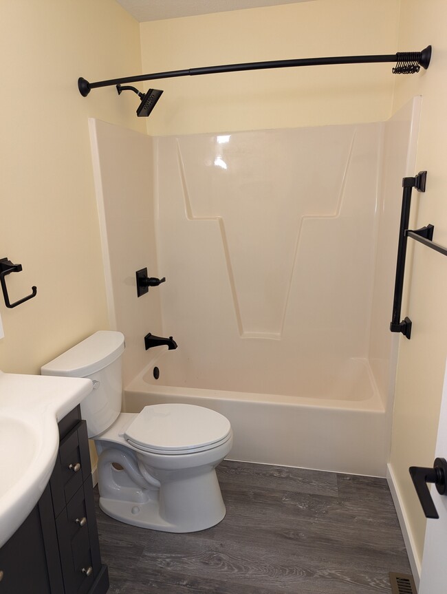 Bathroom; 5 x 8.5 - 28 Cheshire St