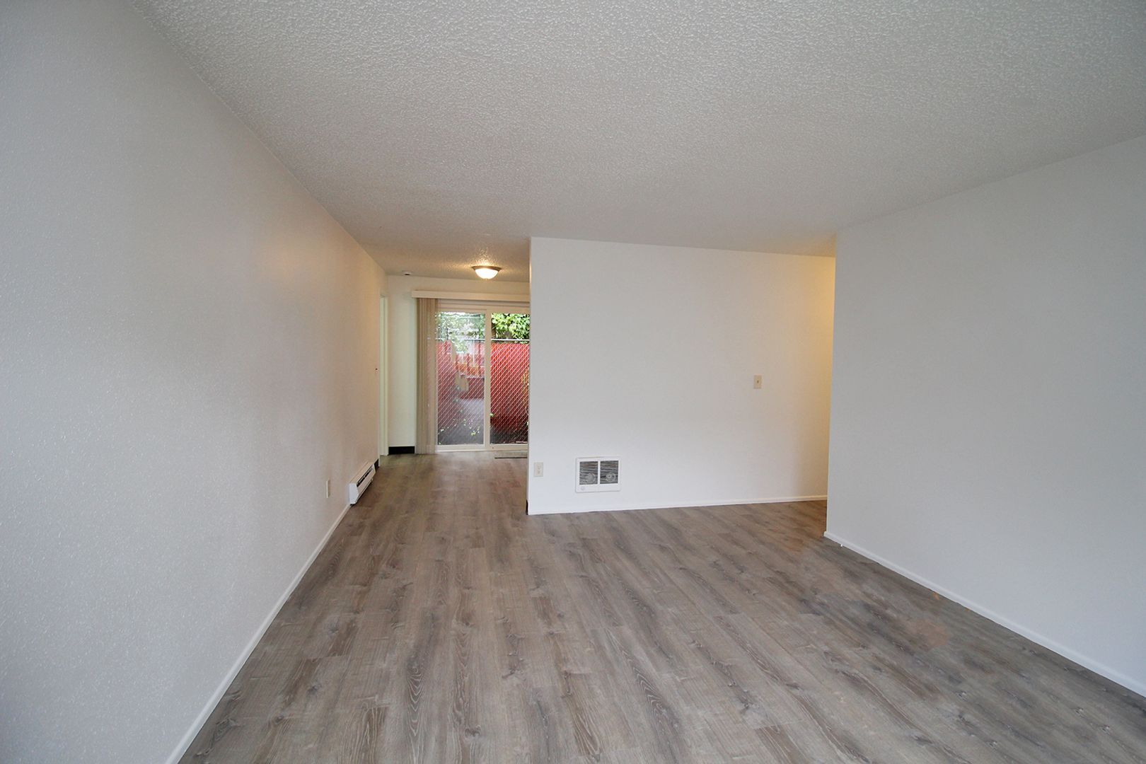 Building Photo - 2639-2639 SE 119th Ave
