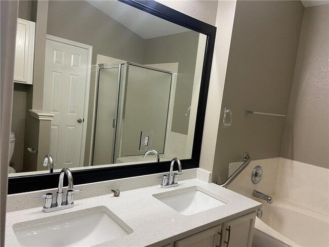 Building Photo - 1513 Big Bend Dr