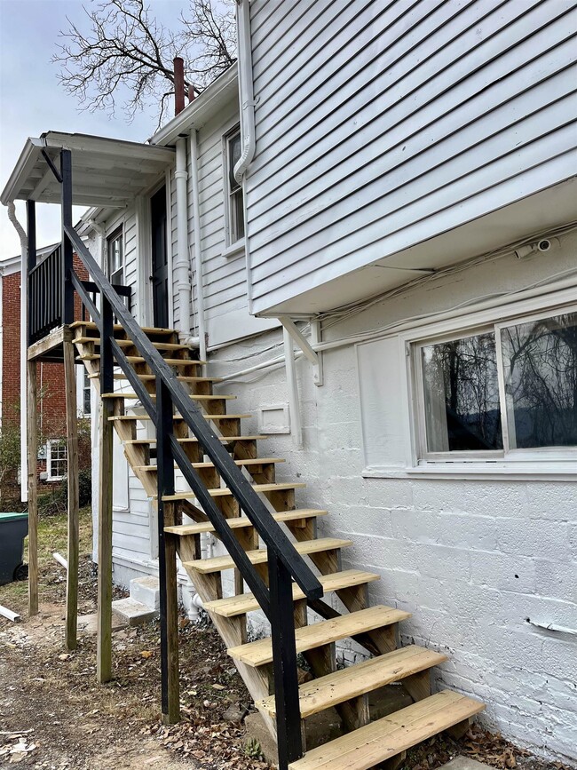 Building Photo - 500 Ridge St