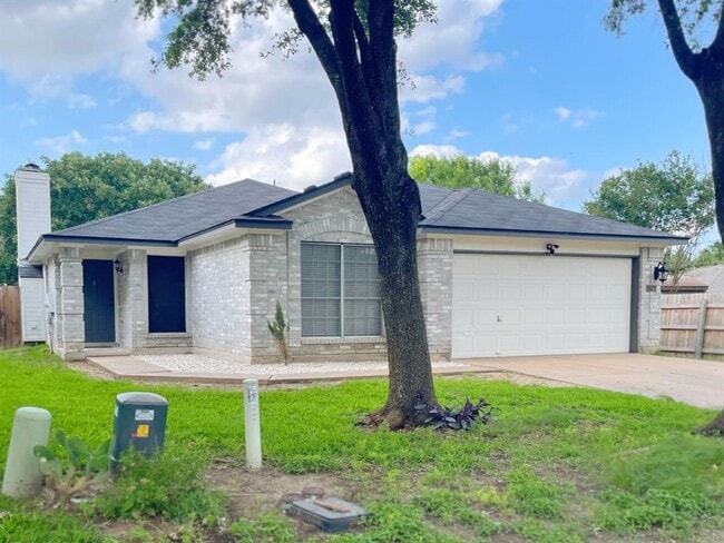Primary Photo - 1700 Zydeco Dr