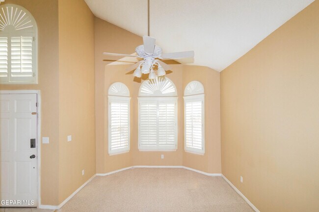 Building Photo - 1325 John Ring Ln