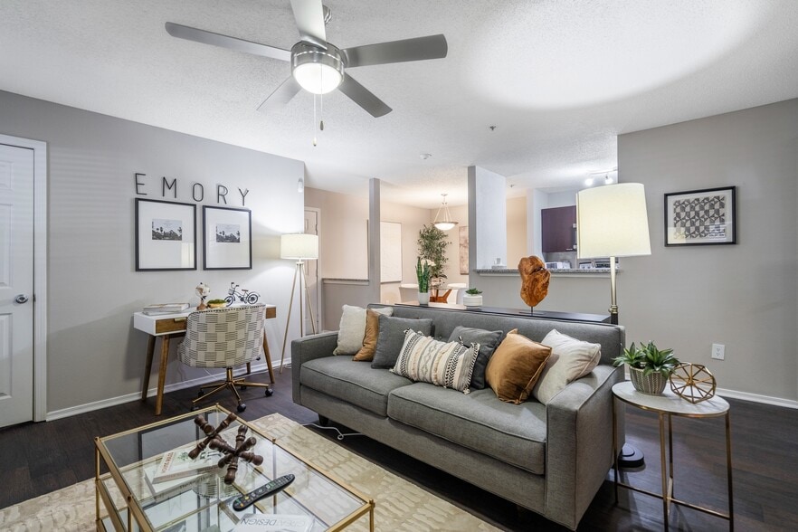 Primary Photo - Clairmont Reserve Apartment Homes
