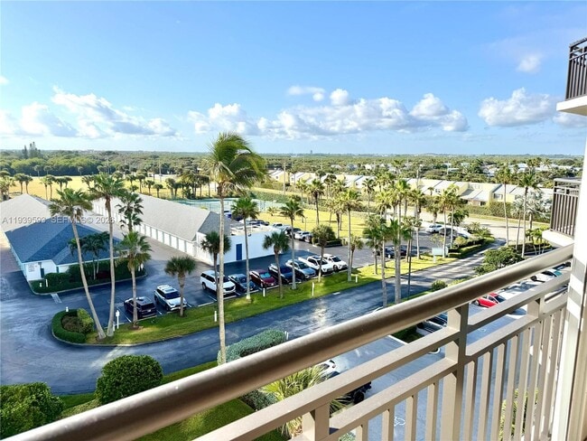 Building Photo - 2800 N Hwy A1A