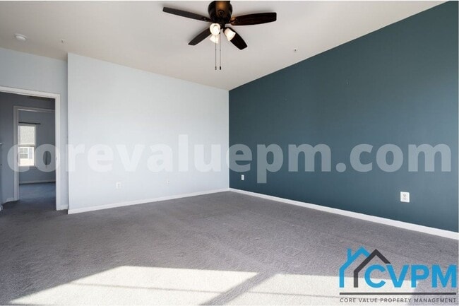 Building Photo - 584 Fox River Hills Way