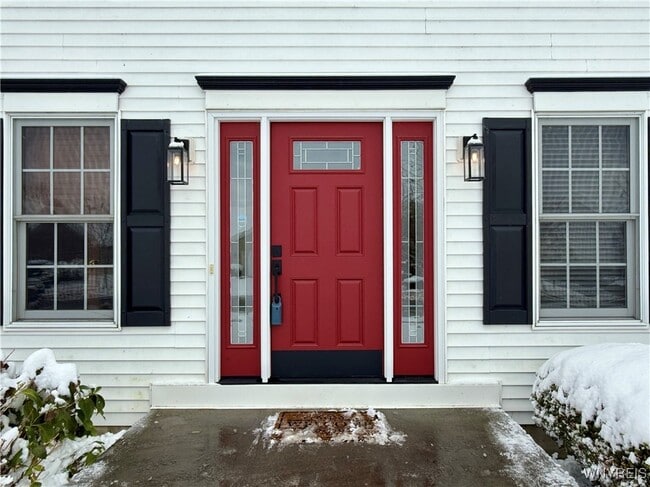 Building Photo - 175 Crown Royal Dr