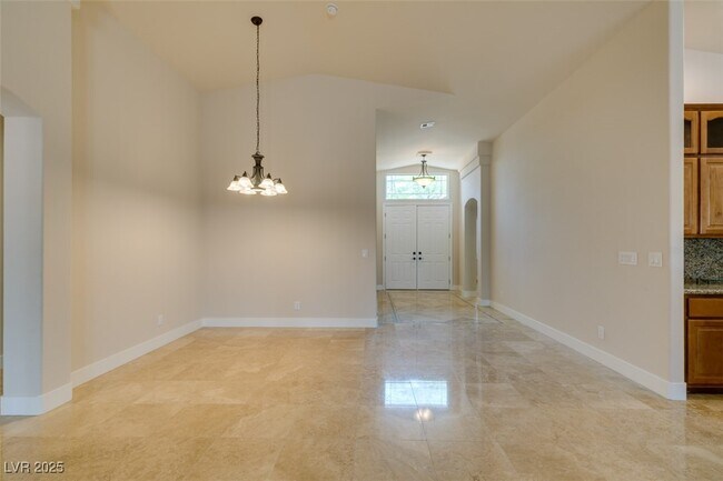 Building Photo - 2180 Dogwood Ranch Ave