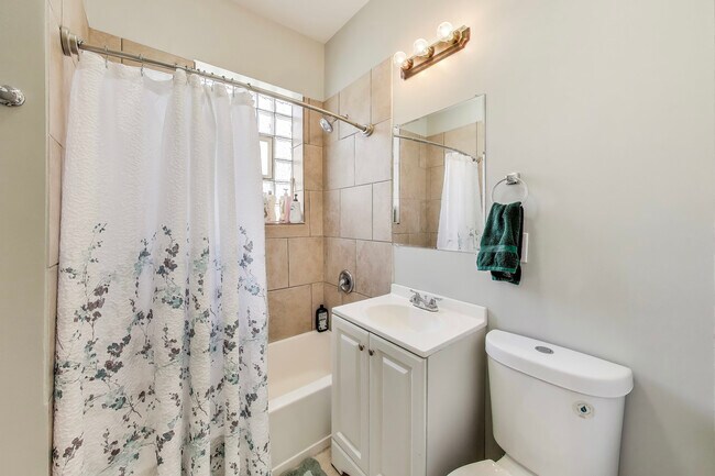 Building Photo - 5169 S Michigan Ave