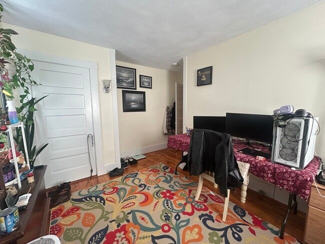 Building Photo - 6 Horton St