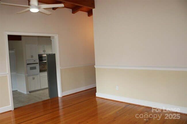 Building Photo - 4241 Burton Ln