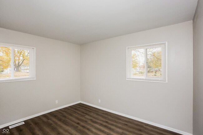 Building Photo - 5101 Patricia St