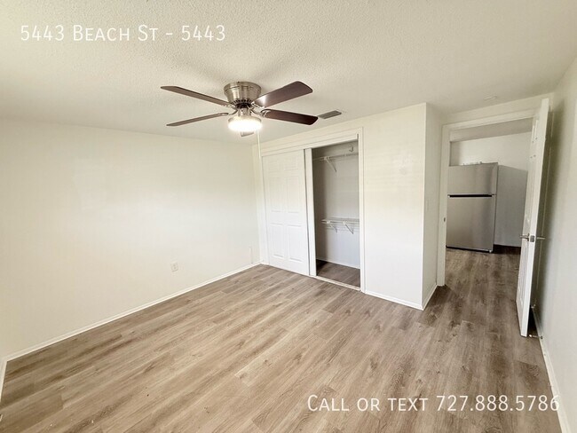 Building Photo - 5443 Beach St