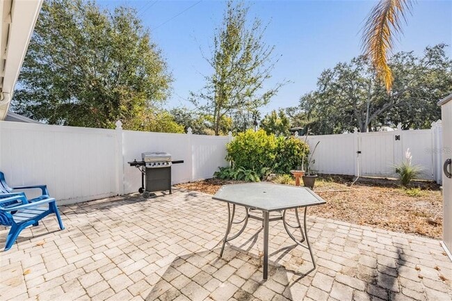 Building Photo - 364 Gloucester St