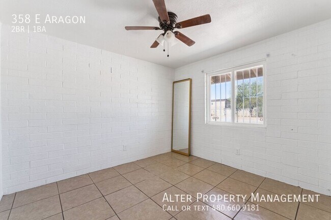 Building Photo - 358 E Aragon Rd