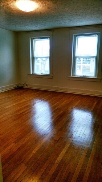 Building Photo - 21 N Braddock St