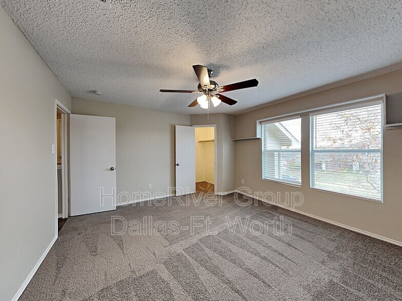 Building Photo - 5324 New Castleton Ln