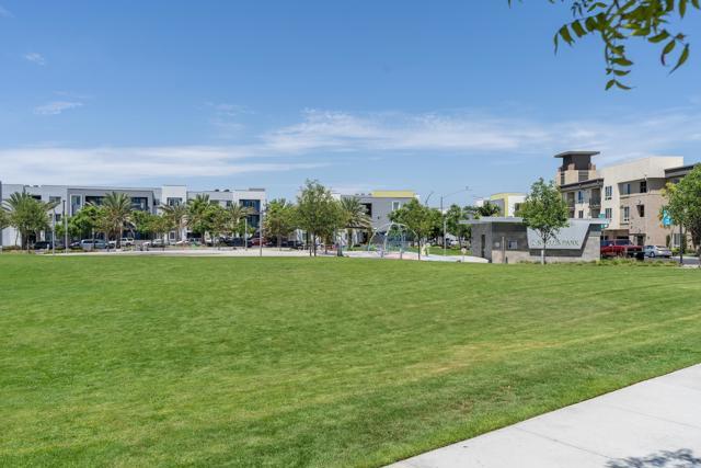 Building Photo - 2052 Quarter Loop