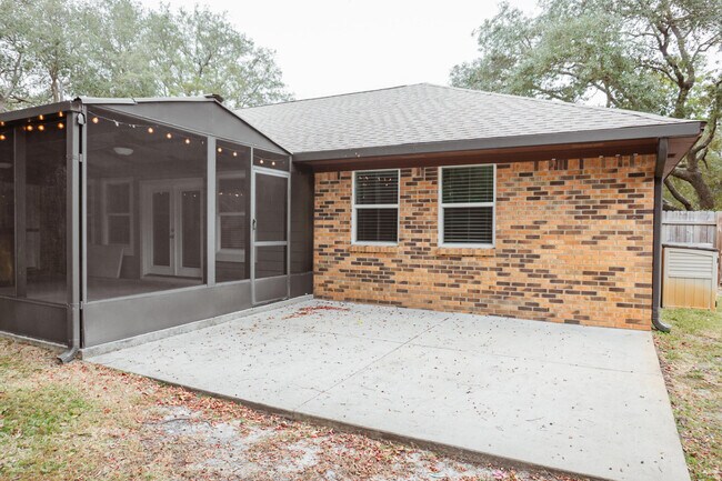 Building Photo - 16 Mariners Ln