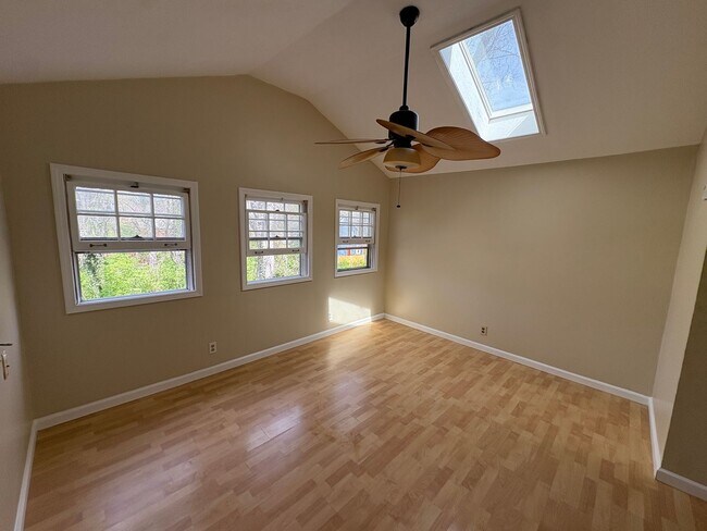 Building Photo - 5BR/2.5 Bath in Prime 12 South | Park-Facing | Two Sunrooms | Walkable Luxury Living