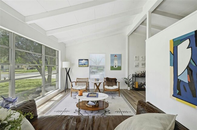 Building Photo - 1906 Morrow St