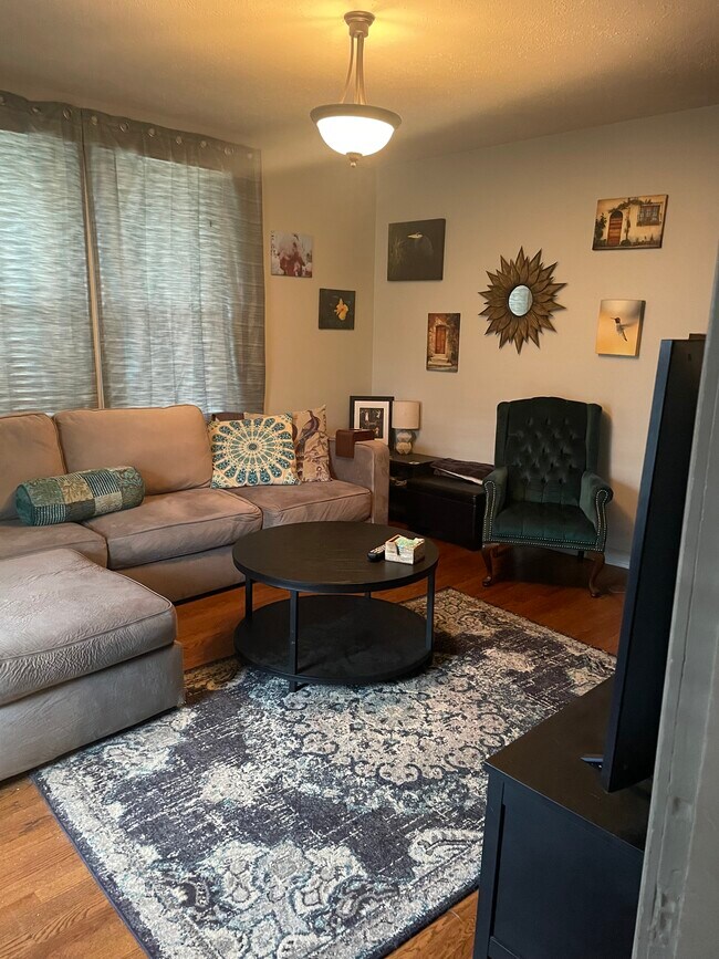 Living Room - 1803 Courtland Ave
