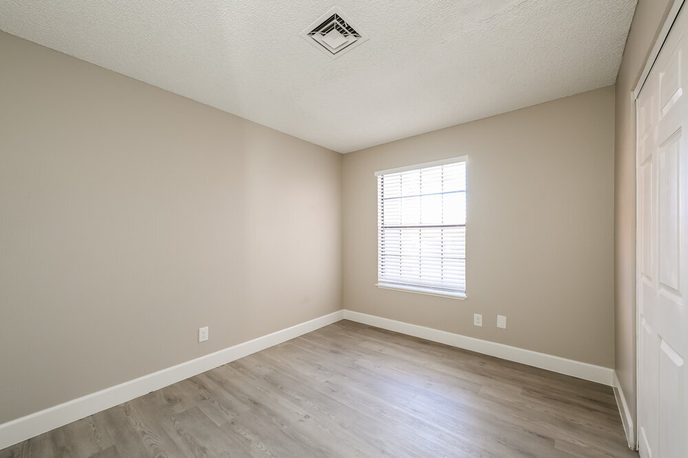 Building Photo - 224 Jon Belger Dr