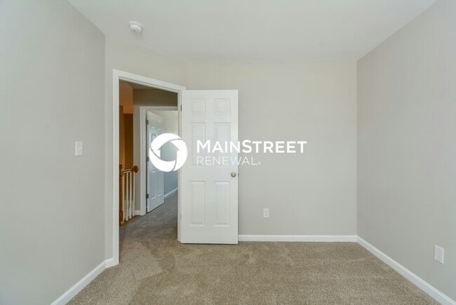 Building Photo - 4 Bedroom Pet-Friendly Home in ANGIER, NC ...